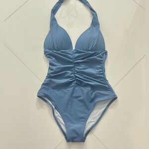 NWT Cupshe Bust enhanced Slimming One Piece Swimsuit (Sm)